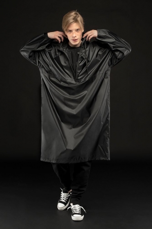 Дождевик-анорак R1, черный купить с нанесением логотипа оптом на заказ в интернет-магазине Санкт-Петербург
