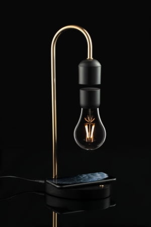 Левитирующая лампа с функцией беспроводной зарядки leviStation купить с нанесением логотипа оптом на заказ в интернет-магазине Санкт-Петербург