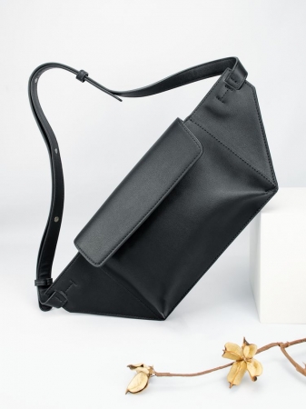 Поясная сумка Romance, черная купить с нанесением логотипа оптом на заказ в интернет-магазине Санкт-Петербург