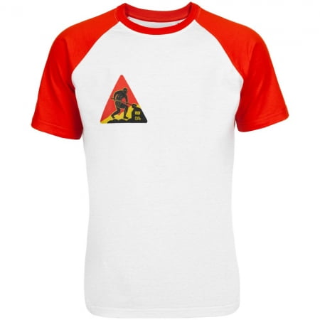 Футболка мужская «Ищи суть», белая с красным купить с нанесением логотипа оптом на заказ в интернет-магазине Санкт-Петербург