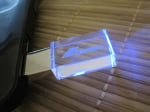 Стеклянная флешка с подсветкой, 4 Гб (металлический колпачок)