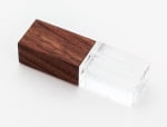 Стеклянная флешка с подсветкой, 4 Гб (деревянный колпачок)